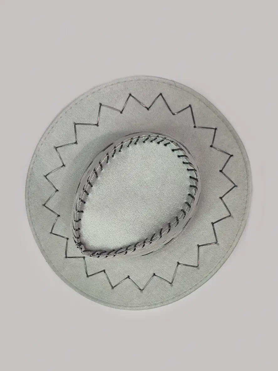 کلاه کابوی رنگ طوسی نمدی با بند چرم کد 4657